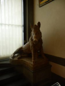 The lucky boar in the Uffizi gallery