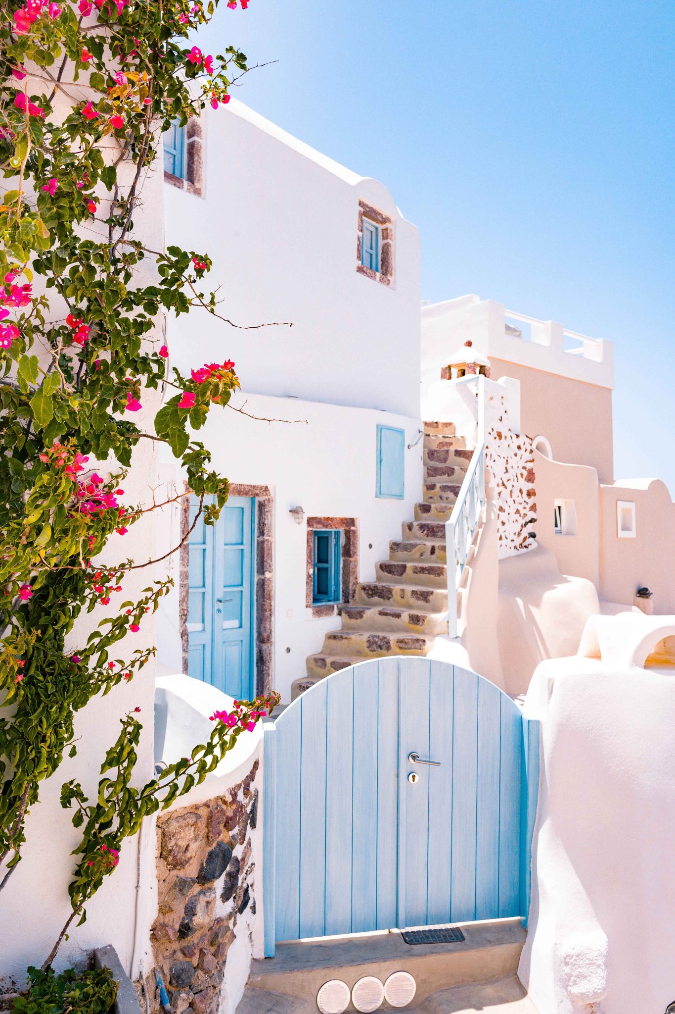 A charming photo of a village in Greece
